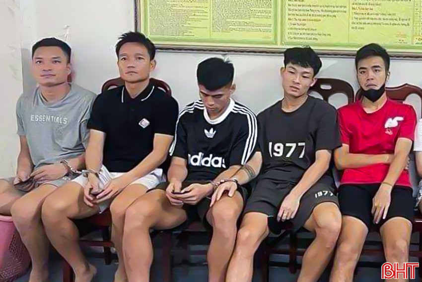 Tại sao hoãn xử vụ 5 cầu thủ CLB Hà Tĩnh dùng ma túy, khi nào tòa mở lại?