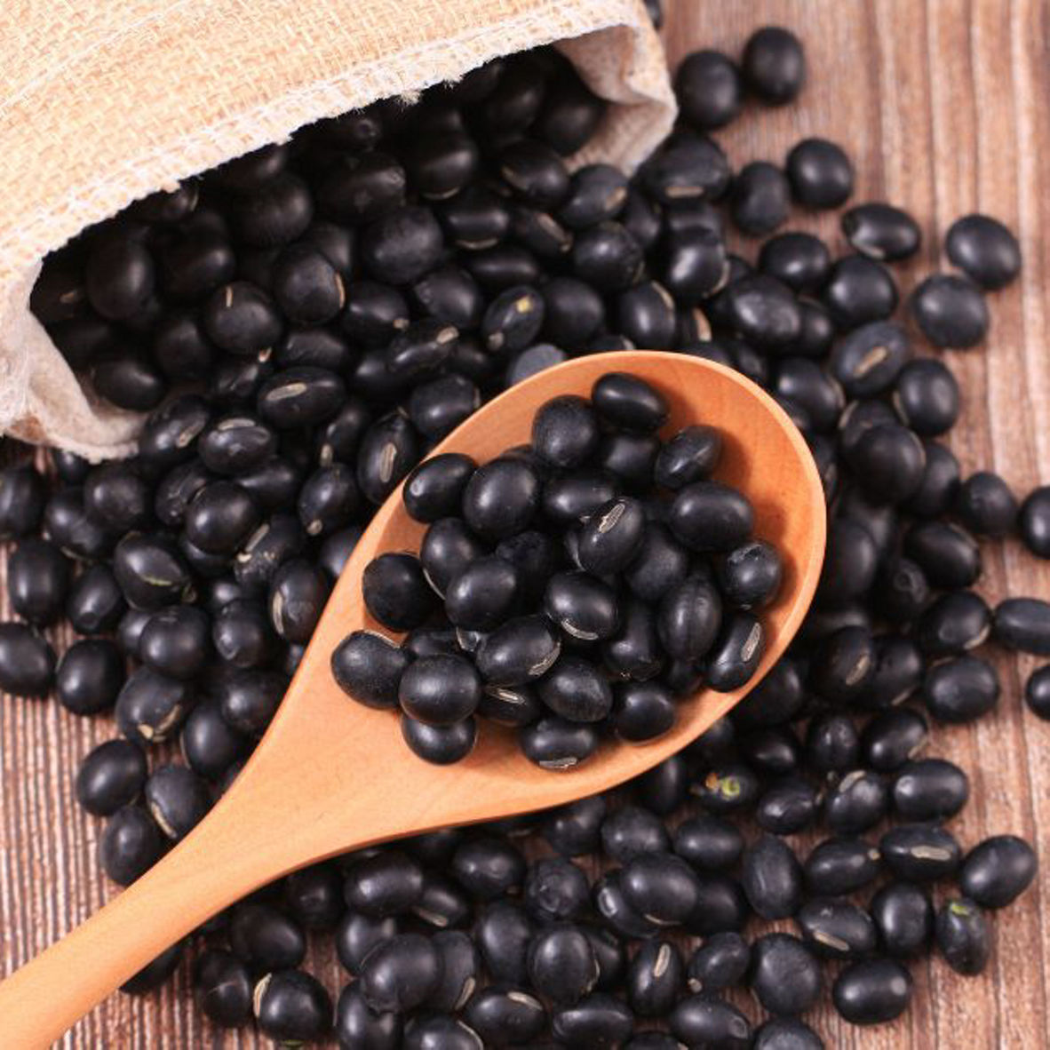 Tác dụng hạ huyết áp ít người biết của đậu đen