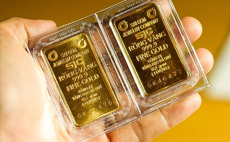 Giá vàng hôm nay 19/6/2024 lao dốc rồi vọt tăng