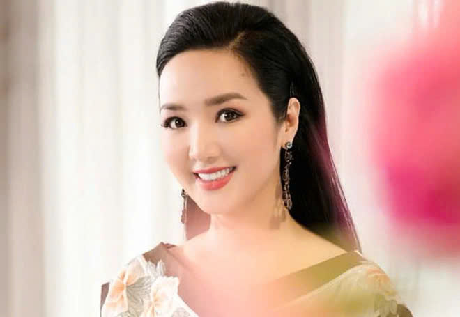 Hoa hậu Giáng My làm gì để 'trẻ mãi không già'?