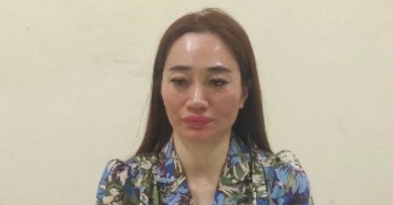 Muôn kiểu lừa tiền, thầy bói phải 'đổi vận' ngồi tù