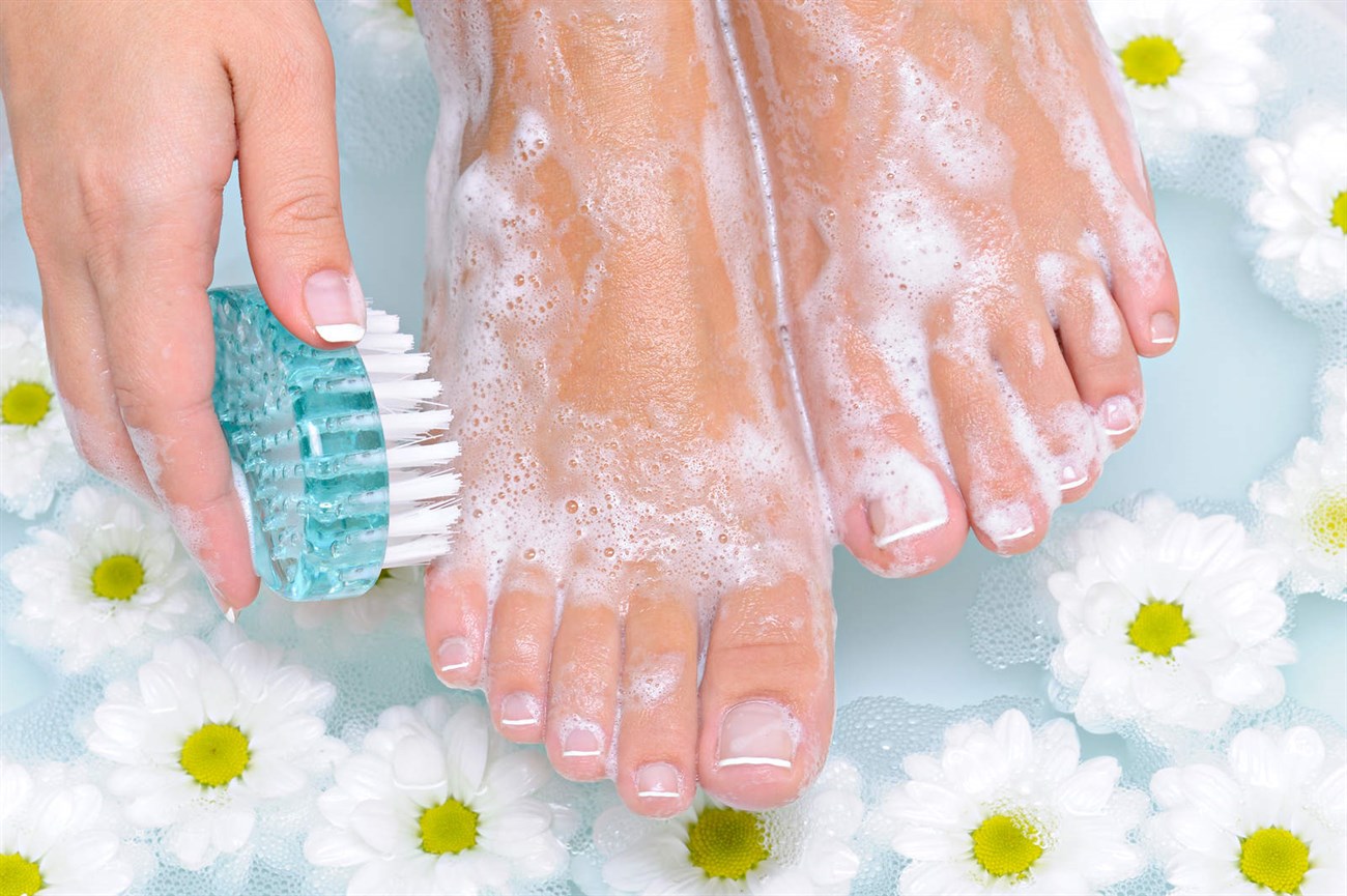 Tham khảo ngay 6 bí quyết giúp chăm sóc vùng da gót chân mềm mại