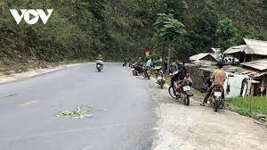 Tin tức tai nạn giao thông mới nhất ngày 30/5: Lật xe tải, một người bị thương