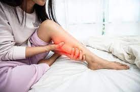 Cách trị mỏi chân khi ngủ ngay tại nhà đơn giản mà hiệu quả
