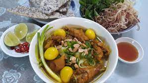 Cách nấu mì Quảng gà miền Trung đúng vị thơm ngon đậm đà cho cả nhà