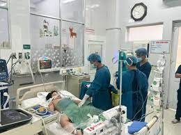Vụ hàng trăm người ngộ độc sau khi ăn bánh mì: Công an vào cuộc điều tra