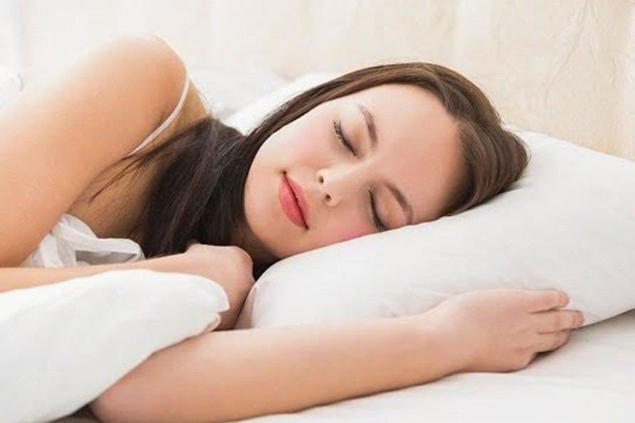 Tư thế ngủ tốt nhất cho người bị huyết áp cao