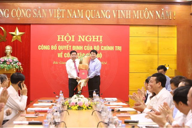 Trung tướng Nguyễn Văn Gấu giữ chức Bí thư Tỉnh ủy Bắc Giang