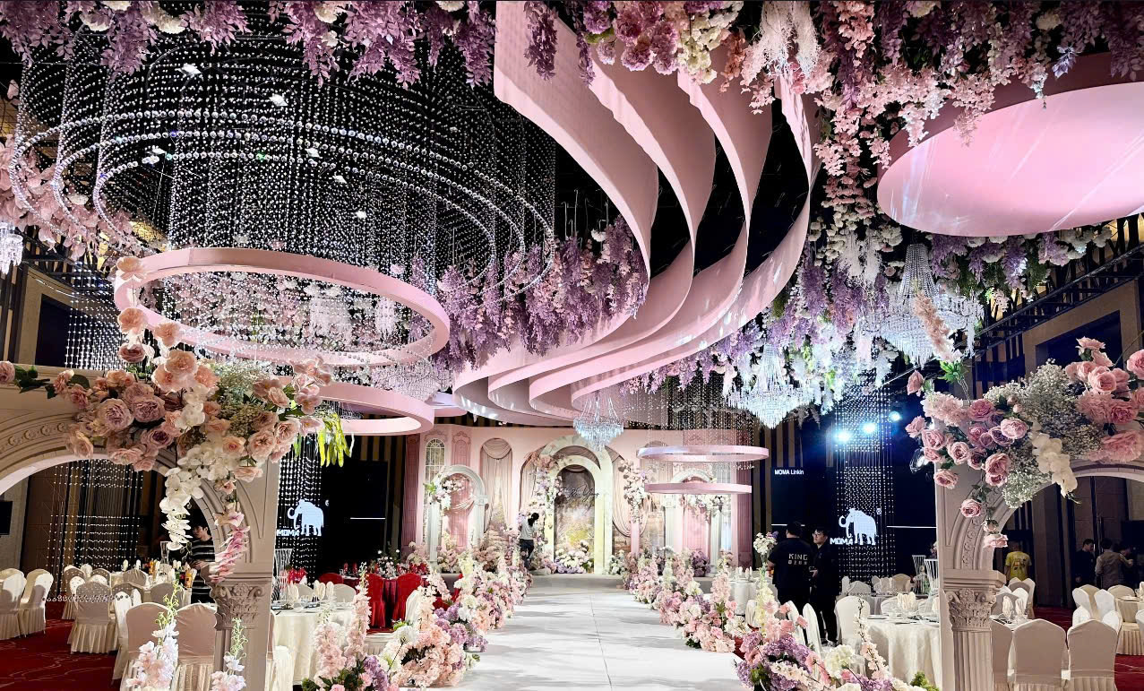 TIỆC TRỌN GÓI TẠI TƯ GIA SANG TRỌNG – RẠP SỰ KIỆN CAO CẤP CÓ MÁY LẠNH NHƯ NHÀ HÀNG