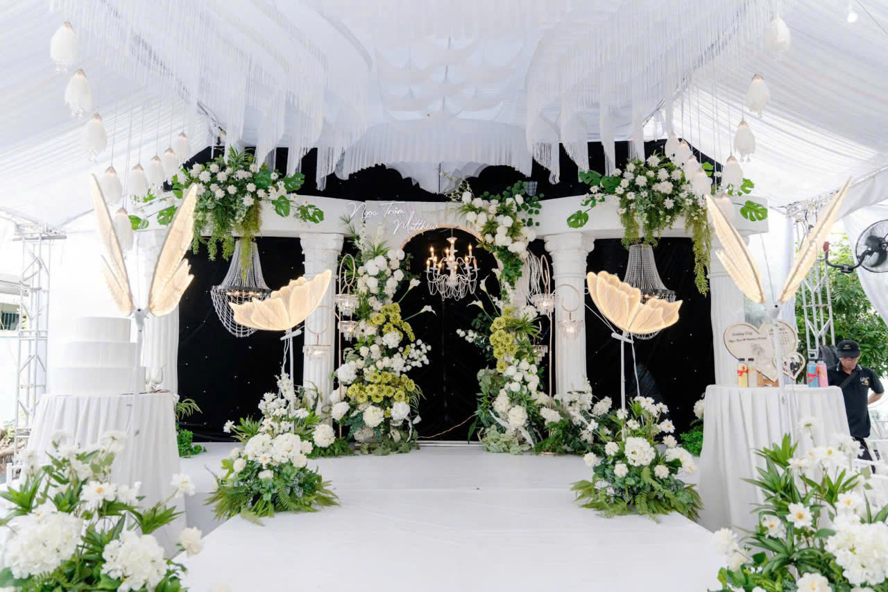 TIỆC TRỌN GÓI TẠI TƯ GIA SANG TRỌNG NHƯ NHÀ HÀNG – XU HƯỚNG CƯỚI ĐẲNG CẤP