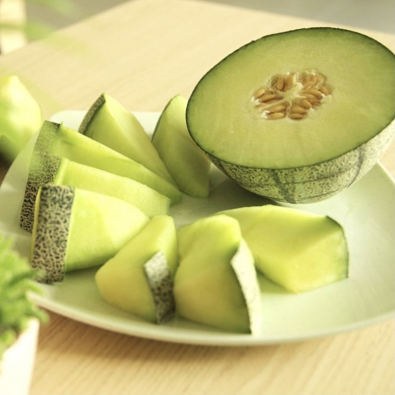 Dưa lưới xanh có ruột màu xanh lá cây nhạt