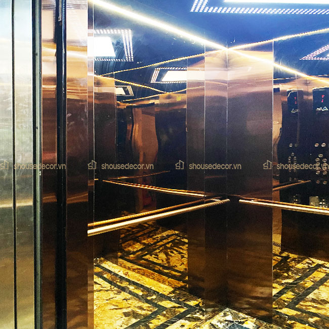 Quy trình sản xuất ốp inox cabin thang máy đảm bảo an toàn và thẩm mỹ