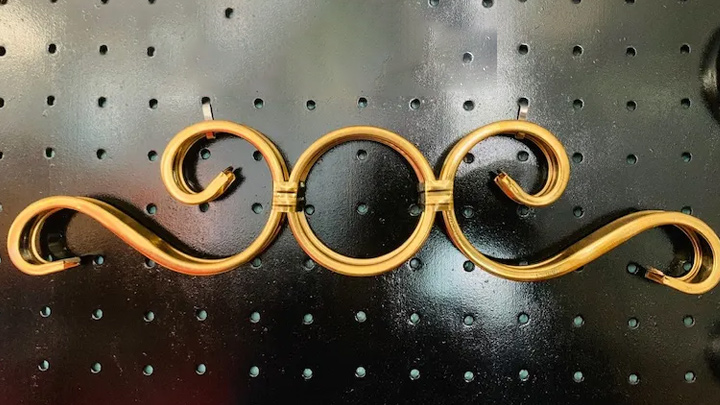 Top 10 phụ kiện hoa văn inox được các nhà thiết kế nổi tiếng yêu thích nhất