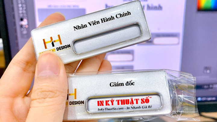 Bảng tên nhân viên mica