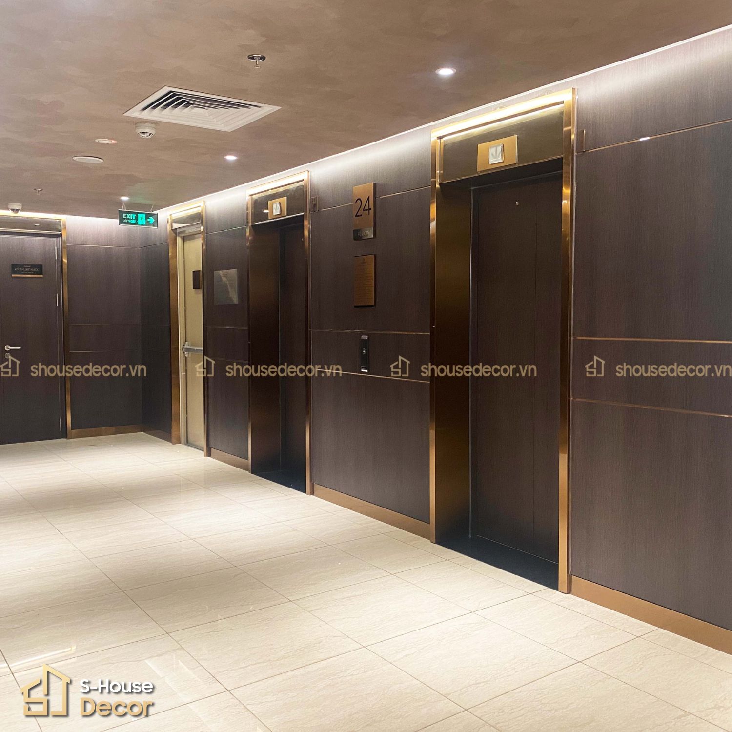 Biển inox 304 số tại khu vực thang máy dự án S-House Decor