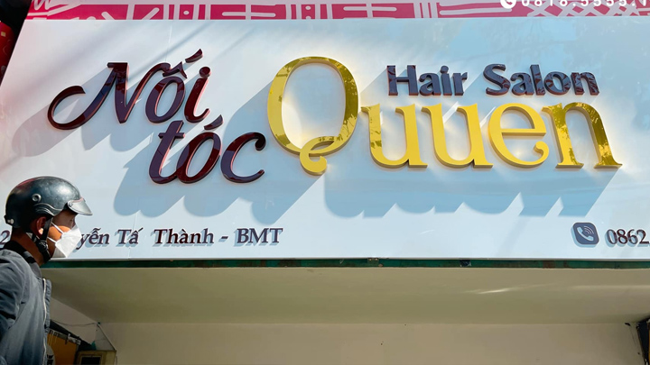 Mẫu 4 - Biển quảng cáo salon tóc Quuen inox