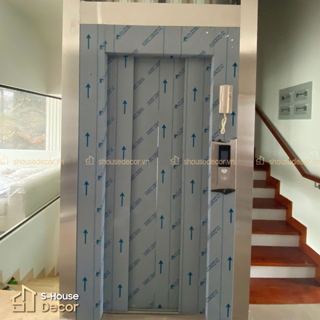 khung-thep-inox-304-xuoc-trang-hang-muc-gia-cong-inox-khung-thep-thang-may