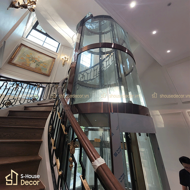 Hạng mục ốp inox khung thép thang máy tròn tại công trình ParkCity Hà Nội do S-House Decor thi công.