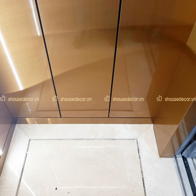 Có nhiều yếu tố ảnh hưởng tới báo giá thi công ốp inox cabin thang máy