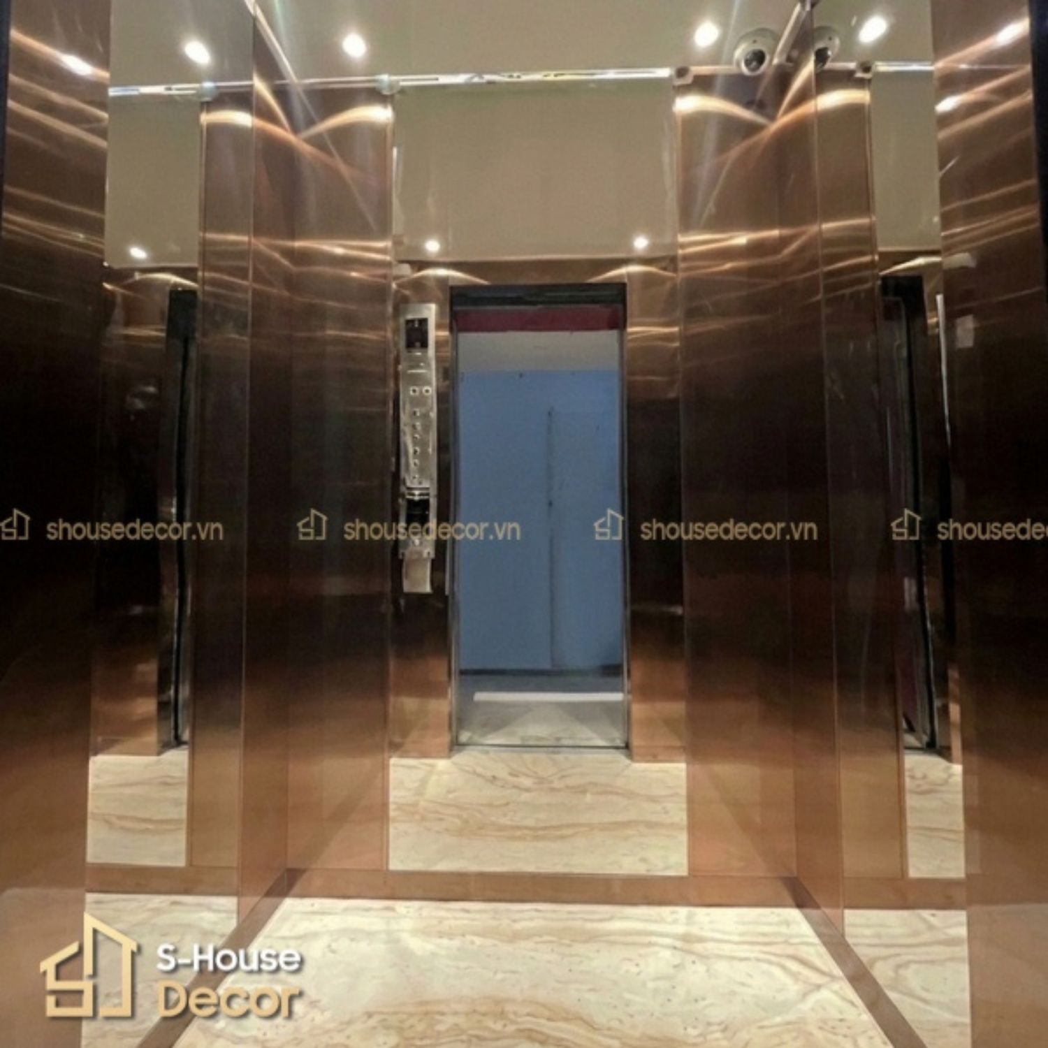 Mẫu trang trí thang máy đẹp tại S-House Decor inox 304 xước đồng