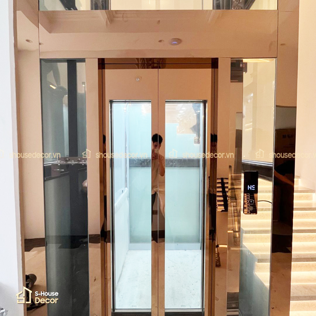 Ốp inox khung thép thang máy tại Dương Nội
