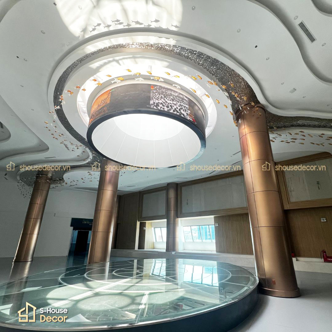 Trần inox sóng nước màu trắng tại S-House Decor