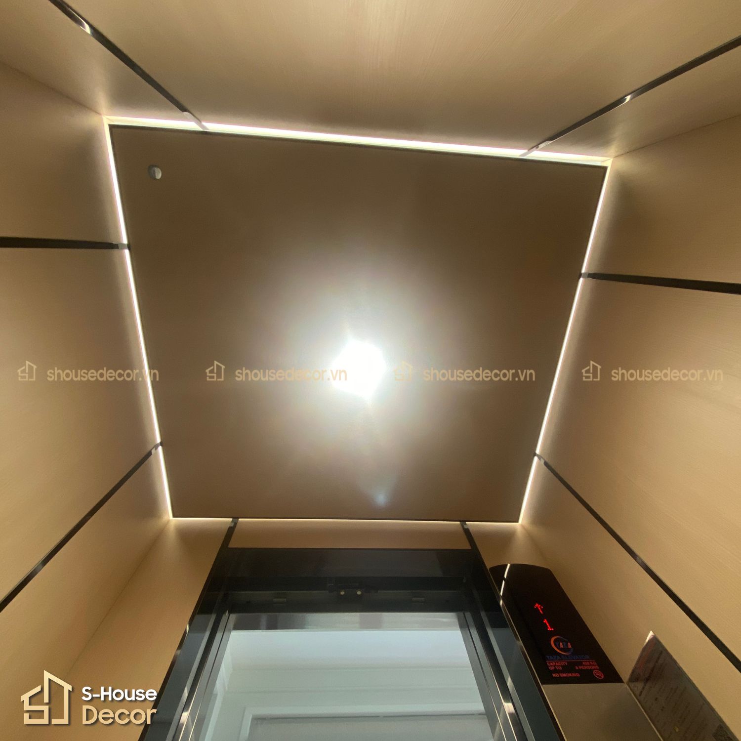 Đèn LED downlight tại hạng mục Trang trí cabin thang máy
