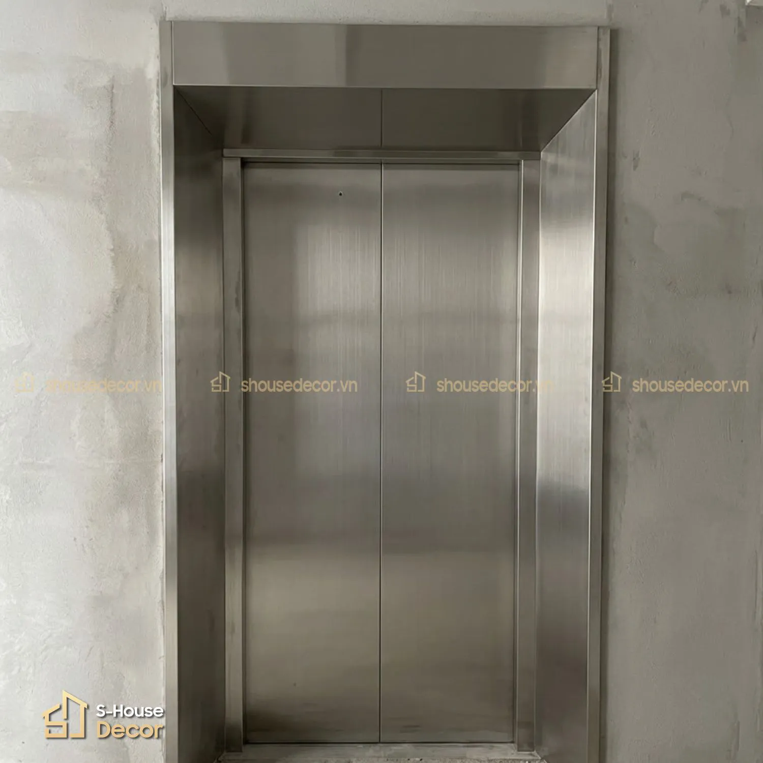 Dự án ốp inox khung bao bản rộng thang máy tại Phú Thọ