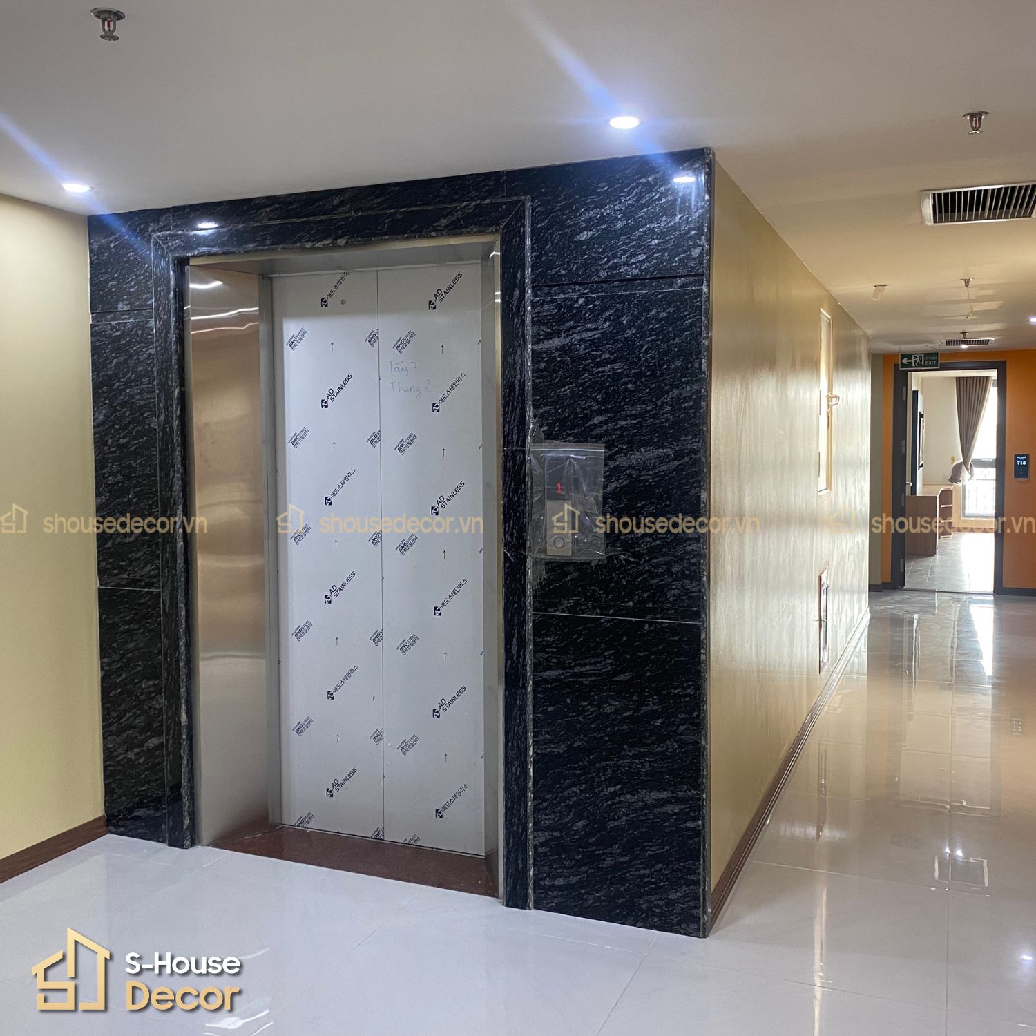 Tổng thể công trình Trang trí inox thang máy tại Bắc Ninh