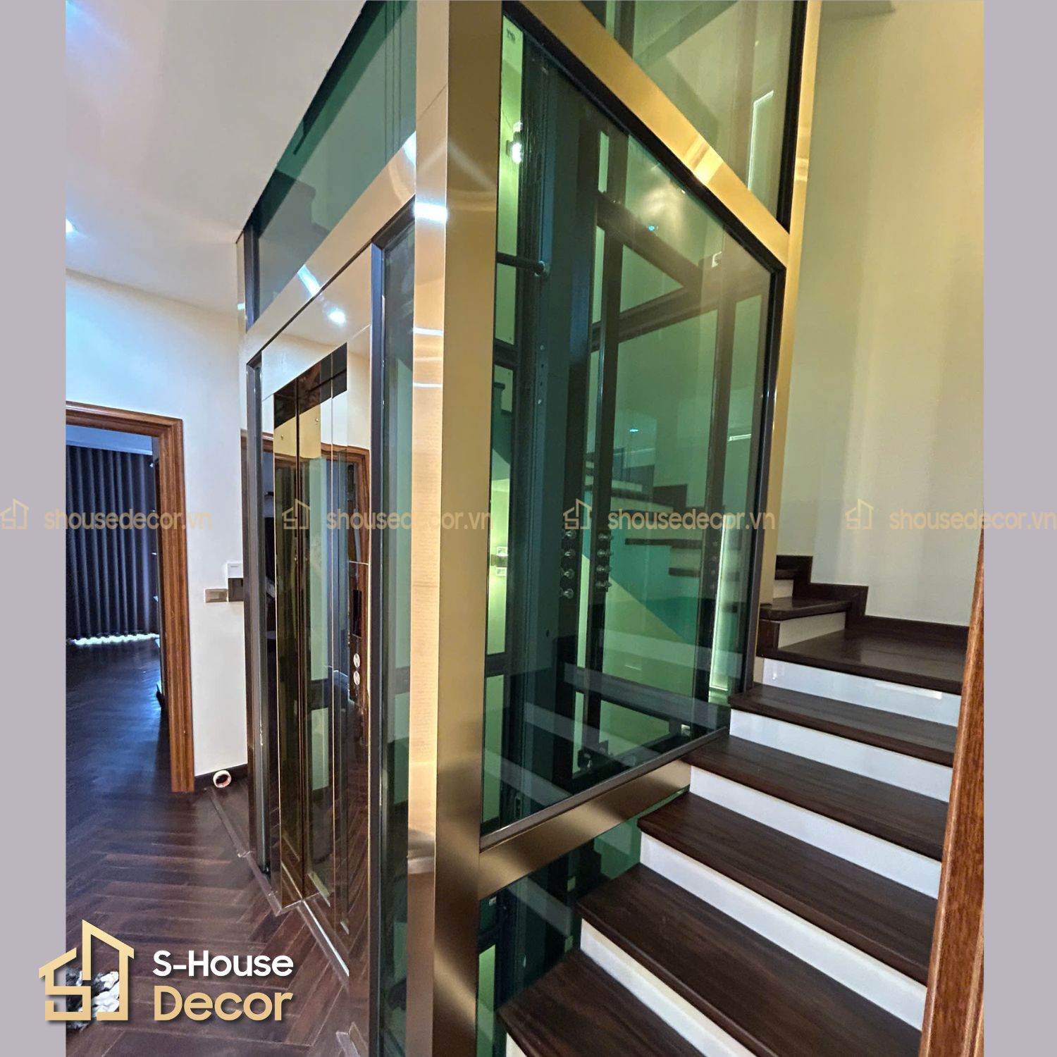 Hoàn thiện thi công Trang trí inox thang máy tại S-House Decor