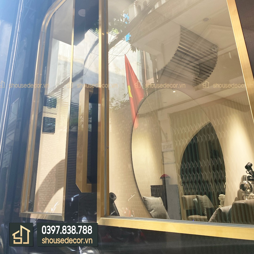 nep-v-duoc-trang-tri-lam-noi-bat-cua-tai-salon-phuong-hoang