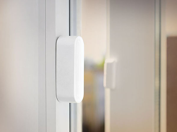 Cảm biến cửa là gì? Lợi ích của cảm biến cửa với Smarthome