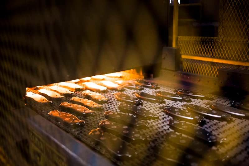 Má phanh trước Mazda 6 (2014+) chính hãng Bosch (0986494793)