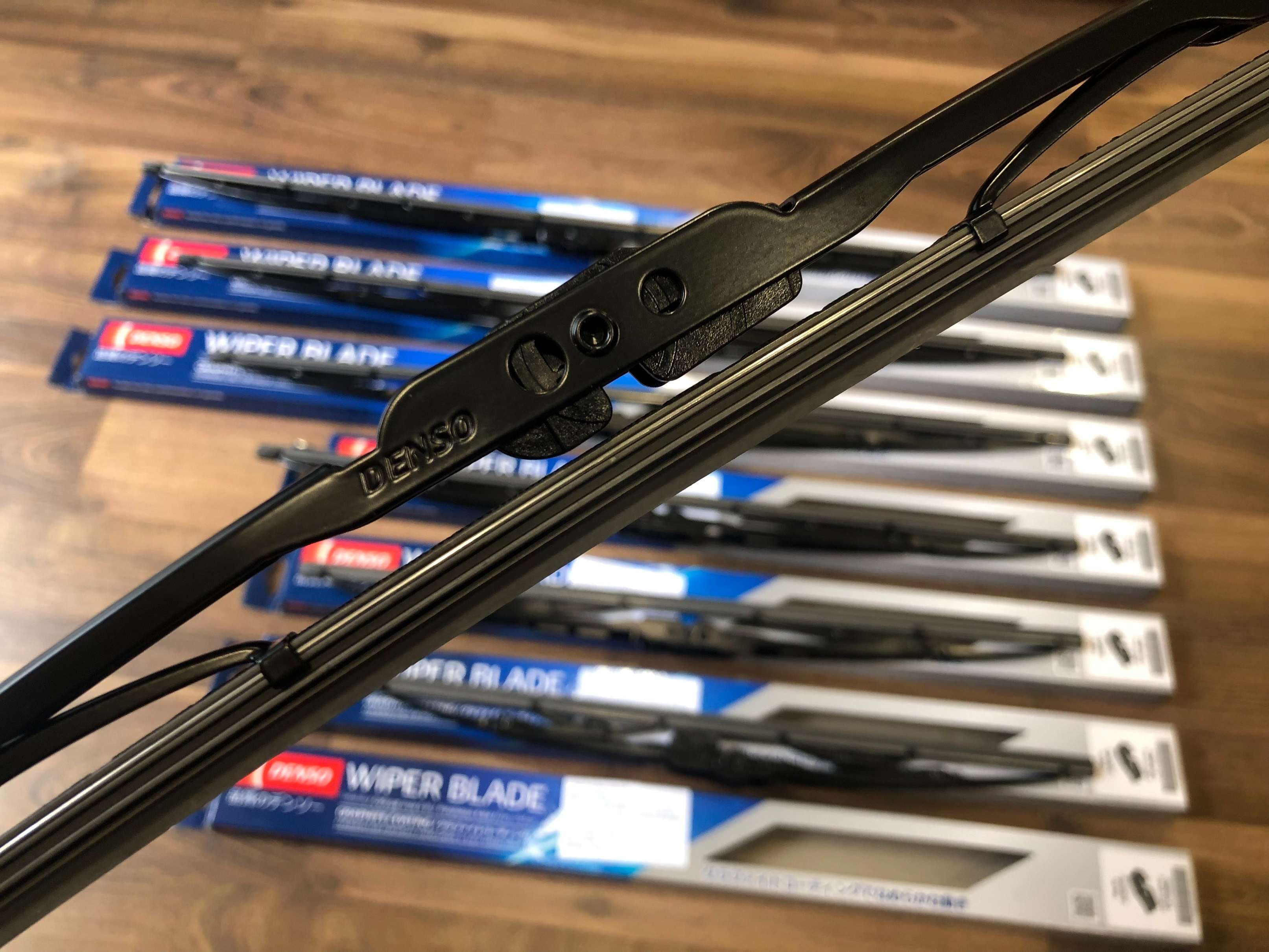 Gạt mưa Hyundai Kona 2017-2022 Denso DCS xương sắt hàng chính hãng 16inch 26inch - Bộ 2 cái