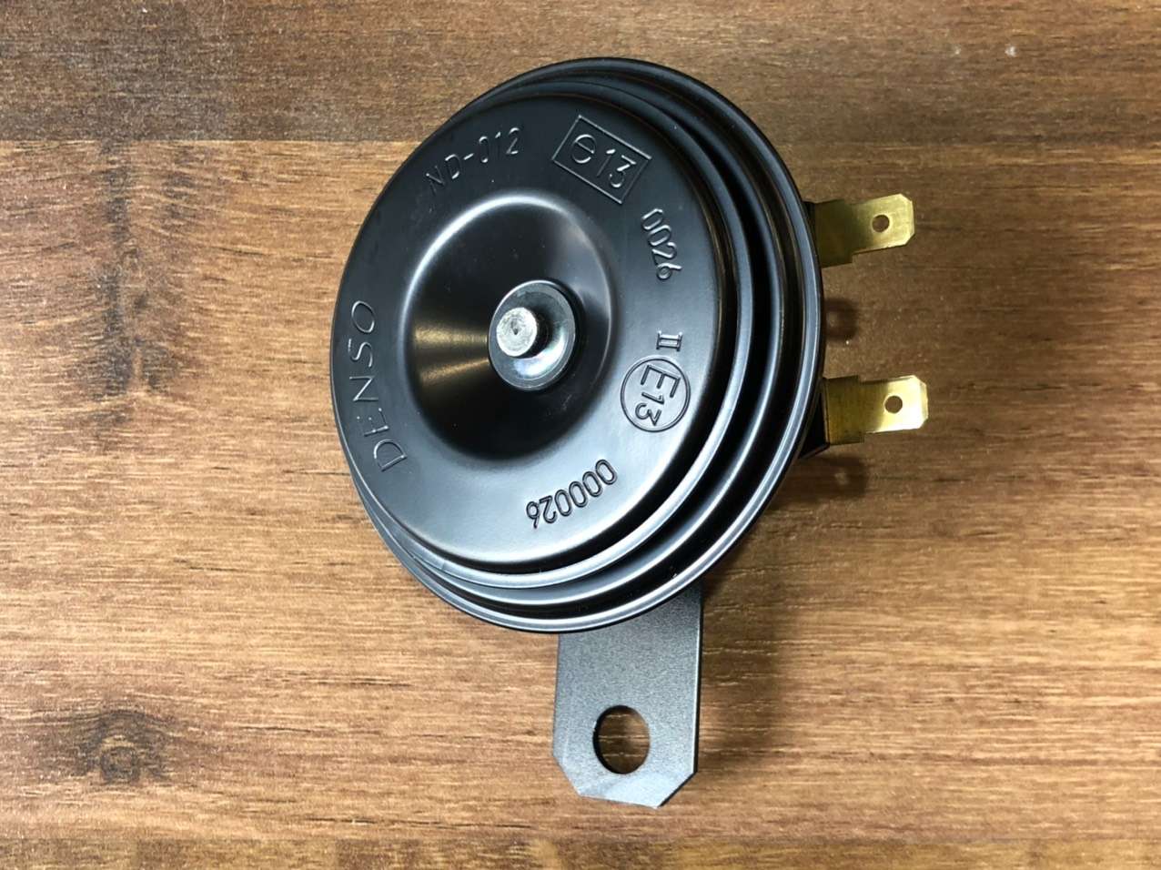Còi đĩa Denso 24v 2 giắc (JK272000-3400) hàng chính hãng cho nhiều loại xe ôtô