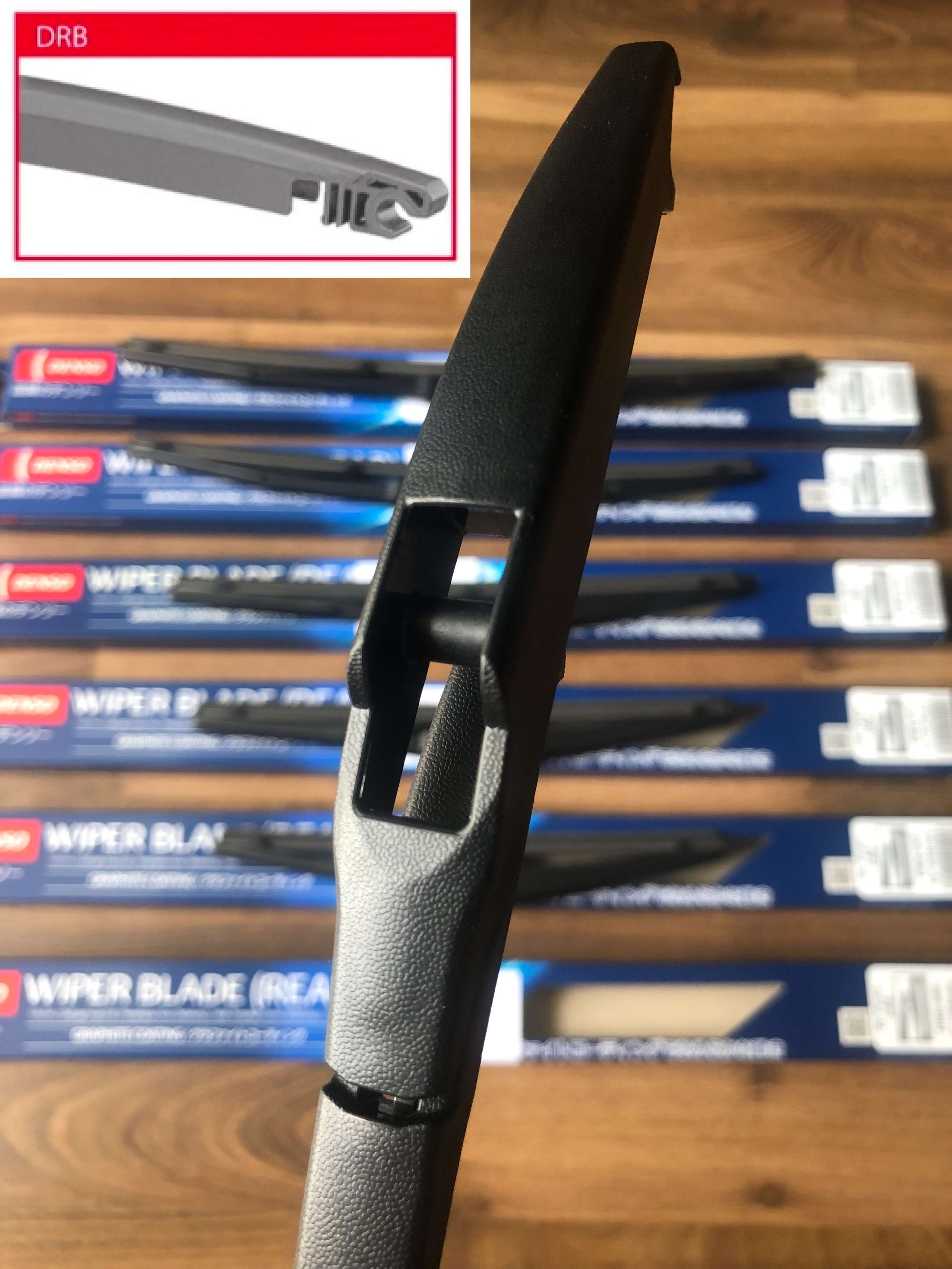 Gạt mưa sau Toyota Yaris 2005-2022 Denso DRB cao cấp chính hãng 12inch 305mm