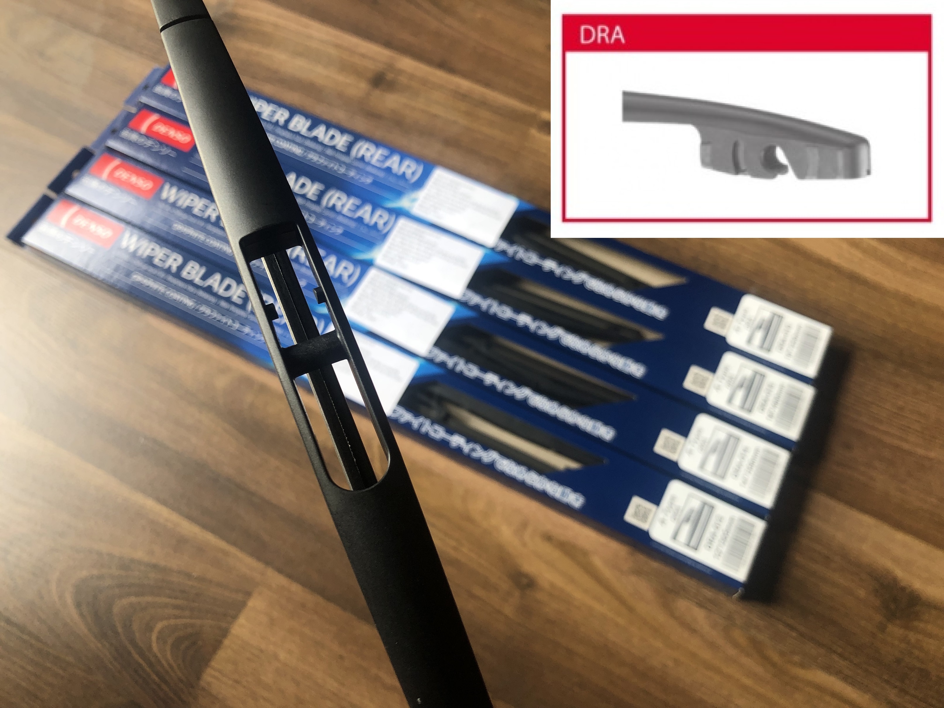 Gạt mưa sau VF8 (2022+) Denso DRA cao cấp chính hãng 12inch 305mm