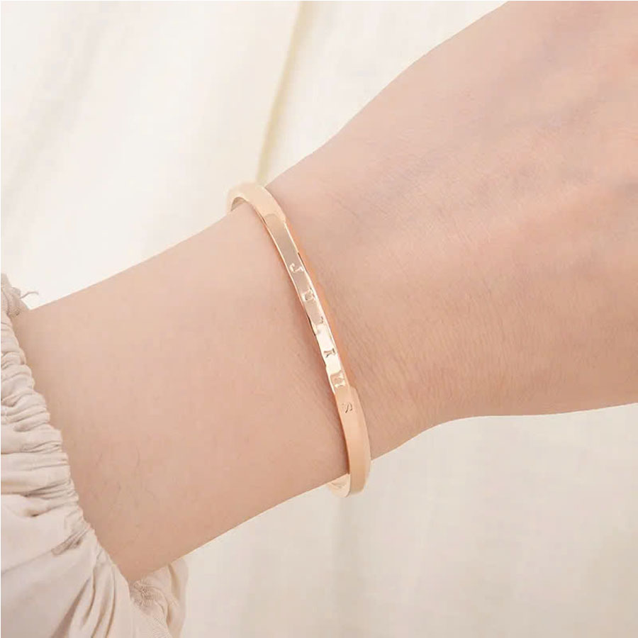 Combo Quà Tặng Đồng Hồ Nữ JA-1338A Kèm Dây Mesh + Lắc Tay JSP078