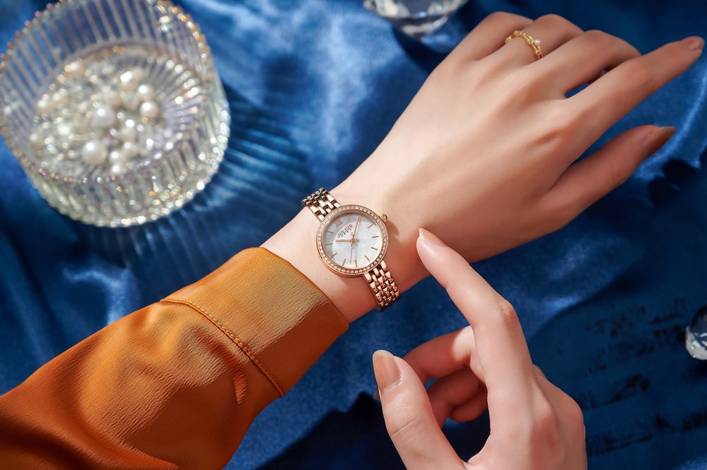 Combo Đồng Hồ Nữ JA-1421B Julius + Dây Chuyển ESME ES482