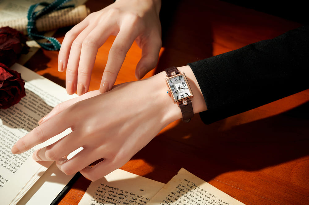 Combo Đồng Hồ Nữ JA-1525B Julius  + Dây Chuyển ESME ES482