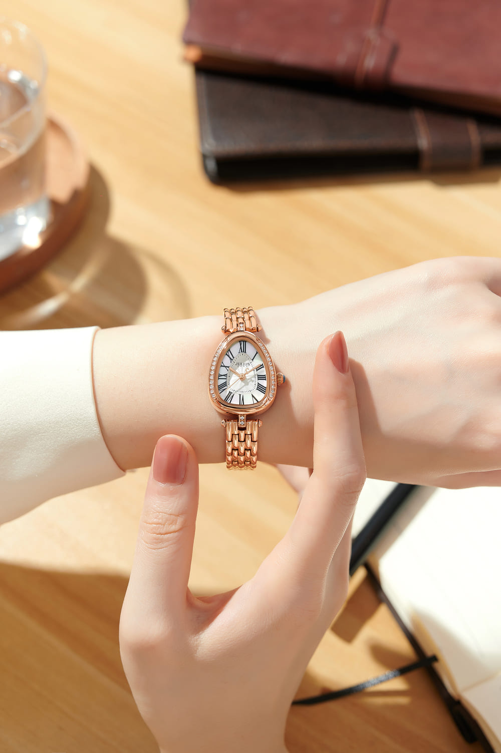 Combo  Đồng Hồ Nữ JA-1526D Julius Hàn Quốc  + Dây Chuyển  ESME ES482