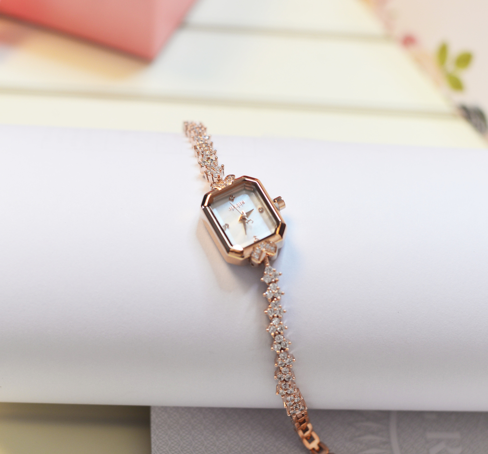 Combo Quà Tặng Đồng Hồ Nữ JA-1437 + ESME ES162