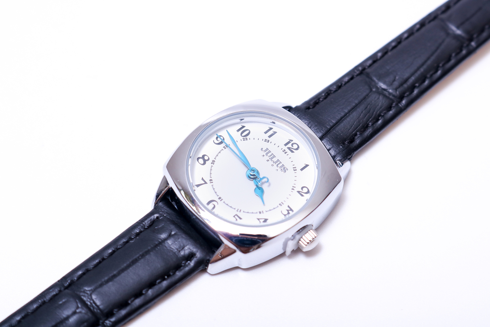 Combo Đồng Hồ Nữ JA-1475A + Dây Mesh +Dây Chuyển ES482