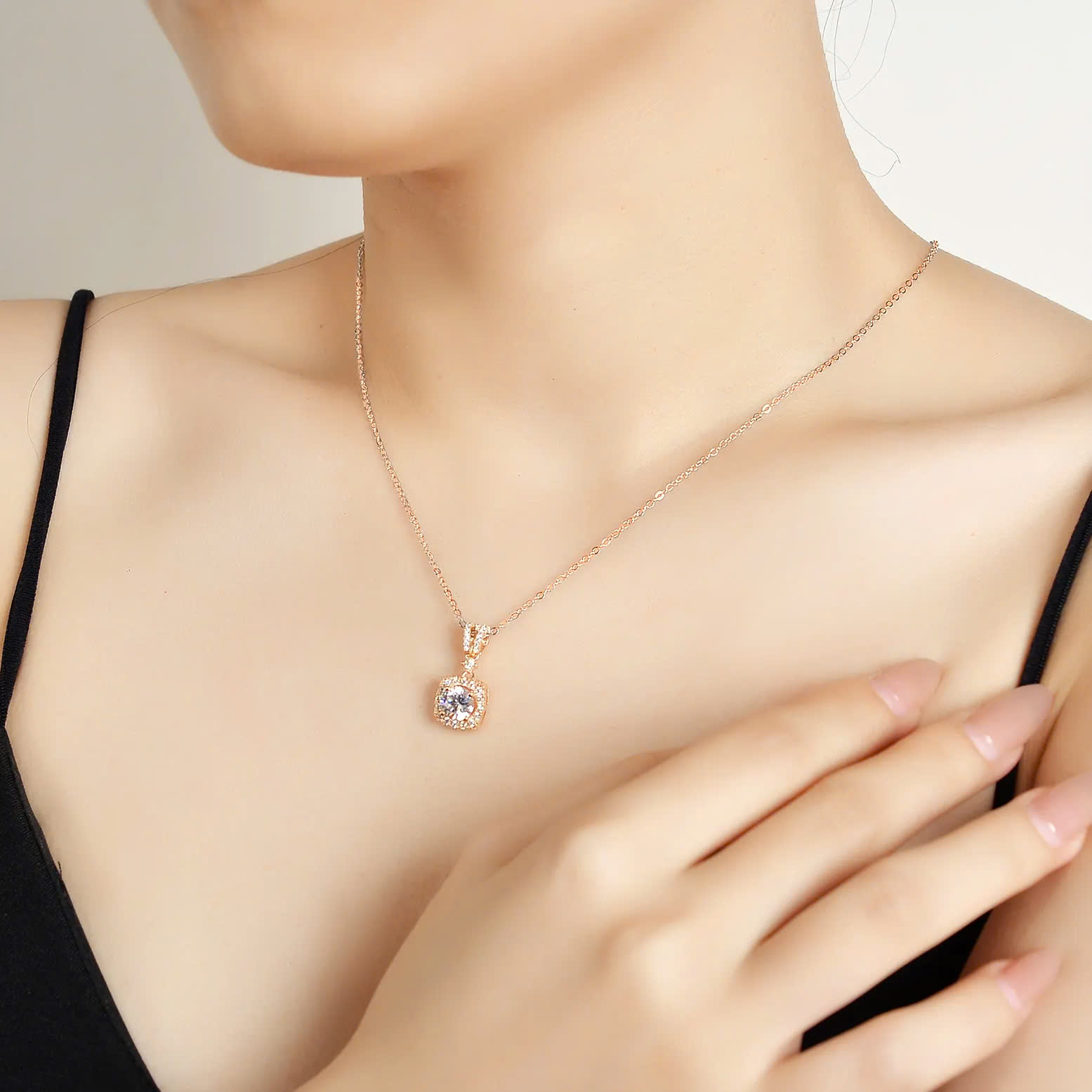Combo Quà Tặng Đồng Hồ Nữ JA-1437 + ESME ES162