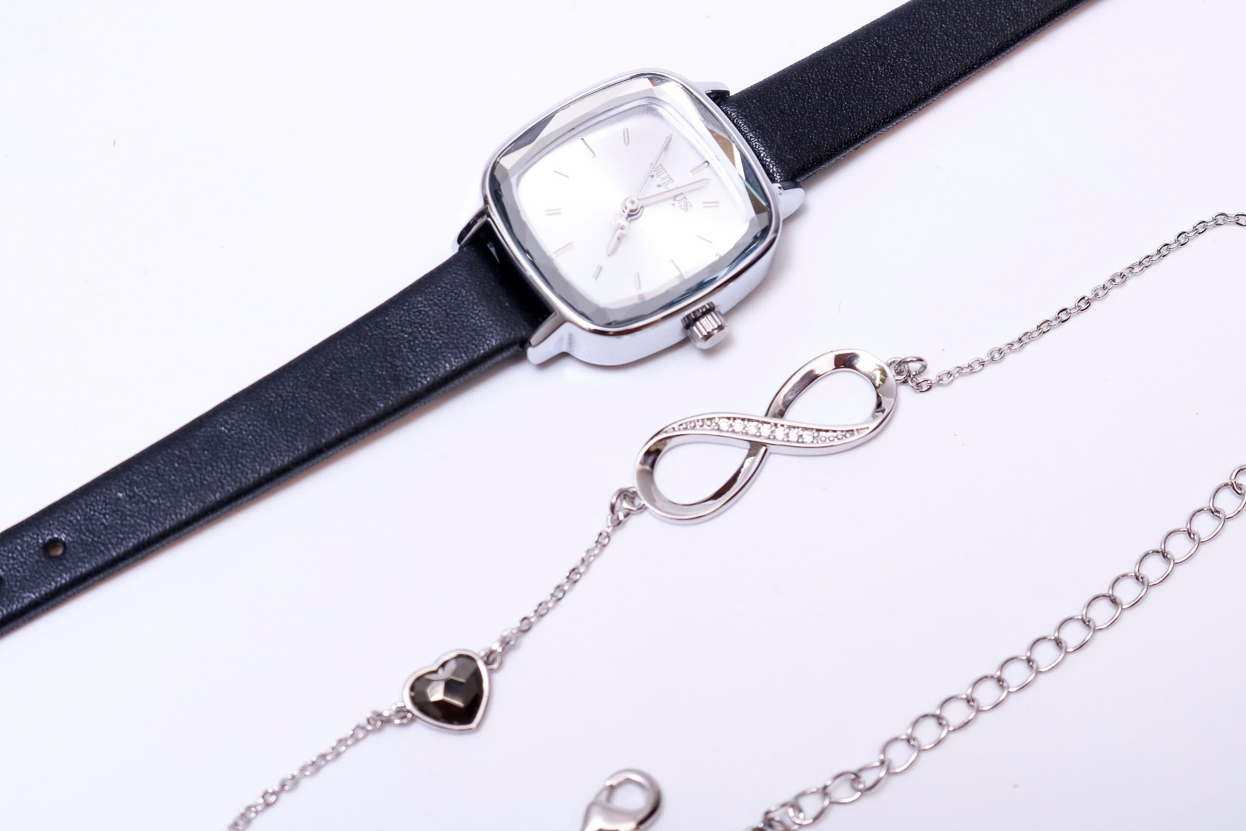Combo Quà Tặng Đồng Hồ Nữ JA-1148F + Nữ Trang ESME ES090