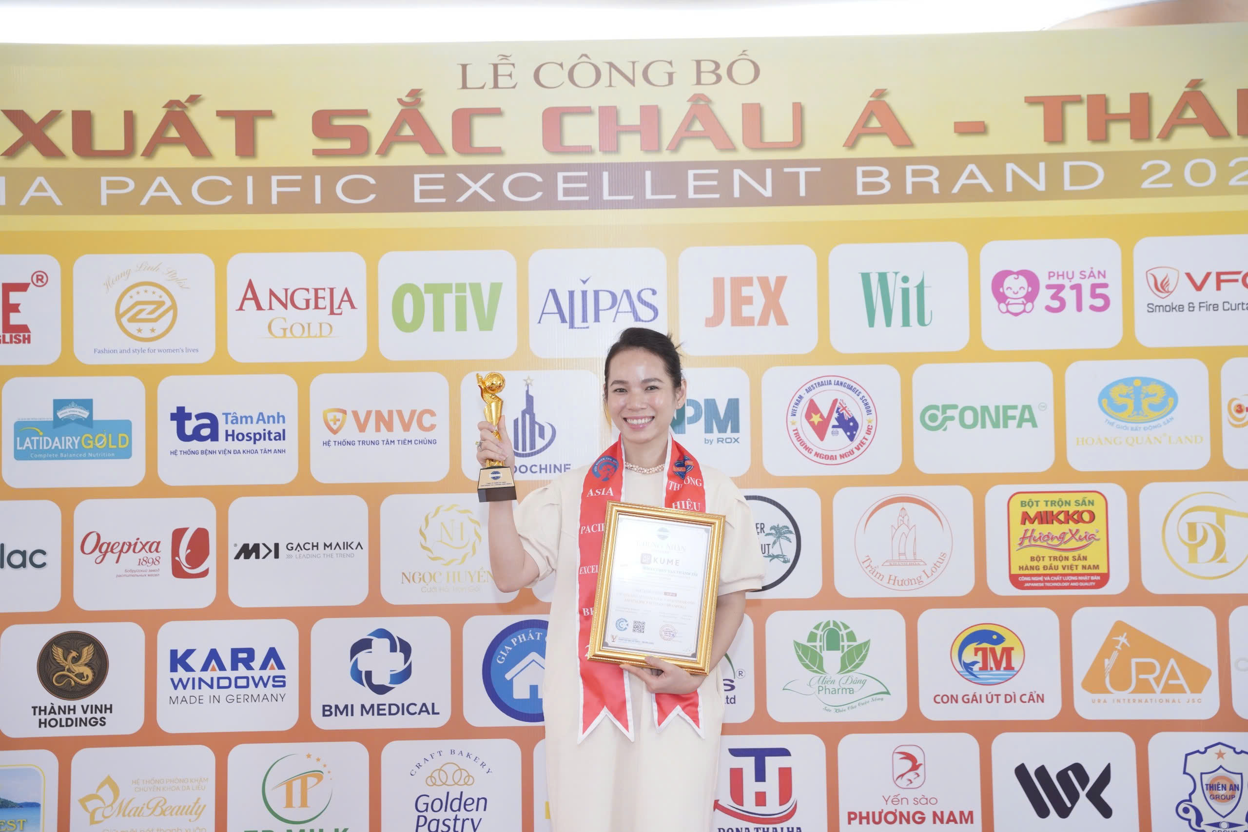 KUME ĐƯỢC VINH DANH TOP 10 THƯƠNG HIỆU XUẤT SẮC CHÂU Á - THÁI BÌNH DƯƠNG 2024