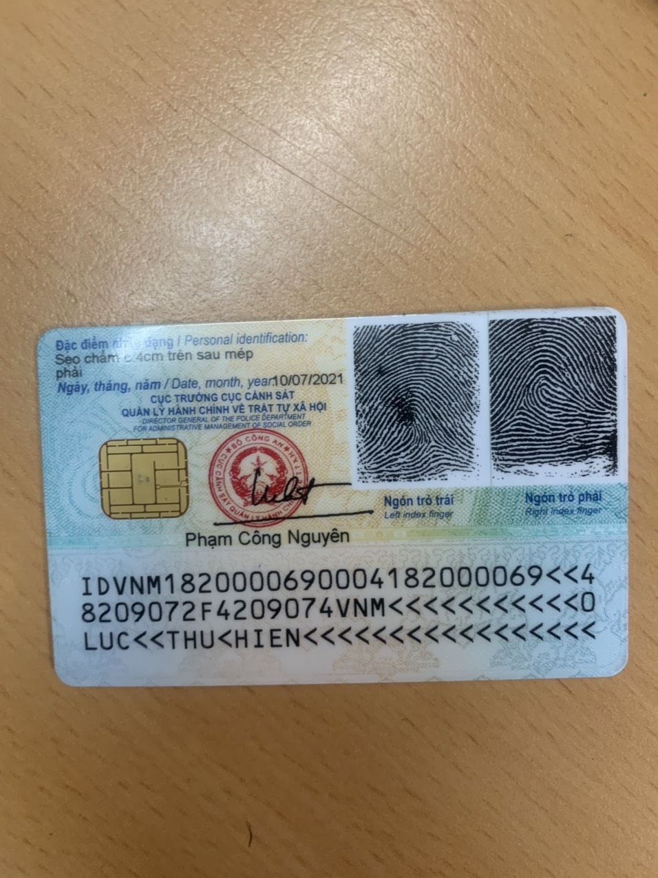 Tủ Chăm Sóc Quần Áo Thông Minh Samsung DF10A9500CG/SV