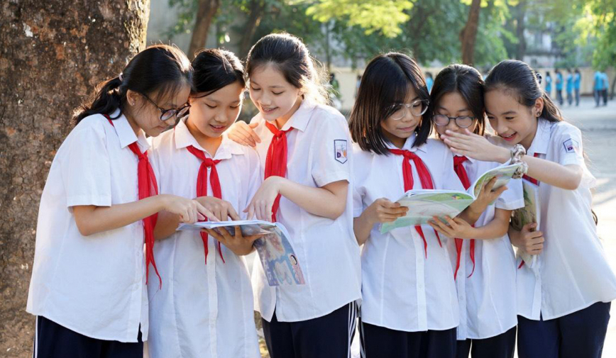 Cách chọn balo đi học cho học sinh cấp 2: Gọn, nhẹ, bền