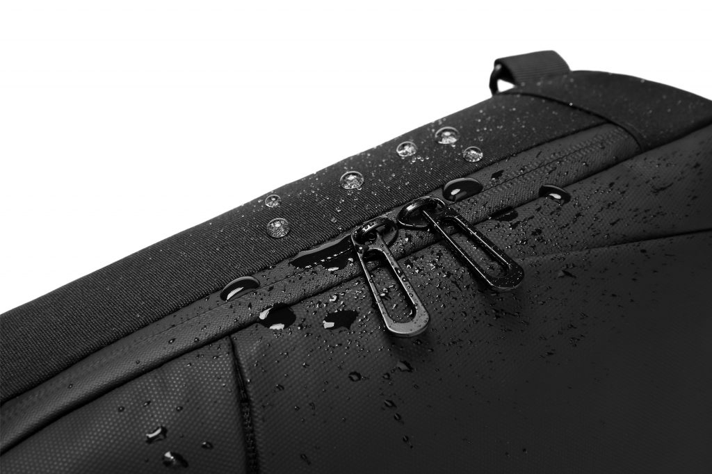 Balo công nghệ Reeyee hiện đại và đẳng cấp.