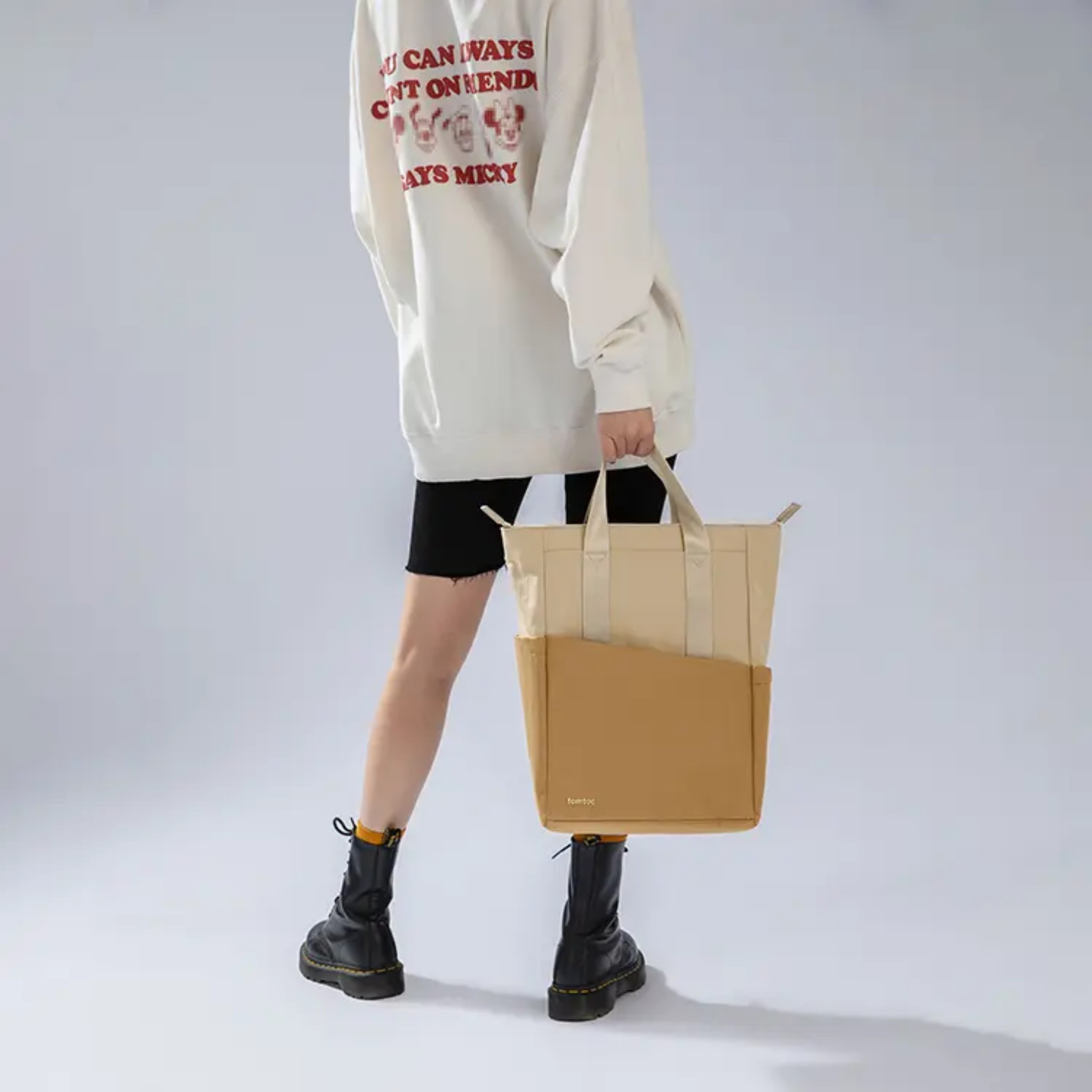 Balo TOMTOC Slash Flip Laptop Backpack 12L Macbook Ultrabook 13 14 inch T63M1K1